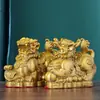 Pixiu de Latão Atrai-Riqueza, Pixiu de Cobre, Pixiu com Ruyi, Enfeites de Pixiu, Artesanato de Pixiu de Cobre, Decorações para Escritório, Atacado de Presentes