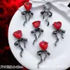 Accesorios de Estilo Oscuro Estilo Europeo y Americano Mariposa Negra Pistola Cruz de Rosa Colgante Pulsera de Cuentas DIY Collar