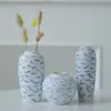 Jingdezhen Florero Cerámico Minimalista Moderno para Mueble de TV Flor Azul y Blanca Recipiente para Casa de Huéspedes Hotel Decoración con Flores Secas Envío Gratis