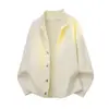 2025 Novo Outono e Inverno Cardigan Curto de Gola Redonda Tricô Masculino Estilo Preguiçoso Tricô de Alta Qualidade Jaqueta Cor Bege