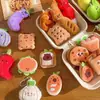 Llavero de Muñeco de Peluche, Juguete Pequeño, Muñeco de Dibujos Animados, Llavero de Mochila de Niña Linda, Mayoreo