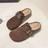 Otoño suela gruesa sin cordones piel suave exterior nuevo 2026 zapatillas perezosas zapatos de punta cerrada que aumentan la altura medias zapatillas de punta cerrada para mujer