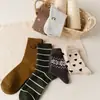 Calcetines de lana para mujer de otoño e invierno con ribete de encaje, calcetines de cachemira hasta la pantorrilla, engrosados para abrigar, cómodos, casuales, grises y extralargos