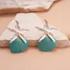 Brincos de Aço com Agulha Estilo Resort à Beira-Mar com Estrela do Mar e Conchas Pintadas com Spray Brincos Elegantes de Alto Padrão Europeus e Americanos de Nicho para Mulheres