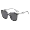 Gafas de Sol Lisas Ultraligeras Populares de Xiaohongshu, Gafas de Sol Cuadradas con Protección Solar Color Oro Champagne, Gafas Versátiles, Envío Gratis D
