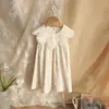 Vestido Infantil Estilo Coreano Cores Frescas Estampa de Coração Listrado Verão 2026 Novo Gola Petal Sem Mangas Saia