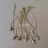 Una variedad de accesorios de juguete para manualidades con cabeza colgante de plata y oro galvanizado, material de bricolaje con cuerda para colgar la cabeza de 1 a 3 cm