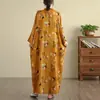 Foto Real do Novo Estilo de Início de Outono de 2025 Estilo Férias Viagem Decote V Retrô Saia Longa Cobrindo a Carne Vestido Simples para Mulheres