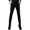 Jeans preto puro de Hong Kong para homens, nova coleção primavera/outono 2026, calça cigarette slim fit moderna, calças casuais elásticas