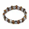 Pulsera de cuentas de doble fila ojo de tigre y piedra de ágata negra media luna, de moda y versátil, sensación de alta gama, accesorio simple para hombres y mujeres