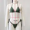 Nuevo bikini de tres piezas de color liso 2026, sexy diseño sin espalda con tiras y fruncido, traje de baño de dos piezas para mujer, bikini transfronterizo