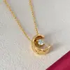 Nuevo Estilo Collar Coco con Perlas Doradas Tachonadas de Diamantes con Forma de V Diamantada Oro Oro Rosa Cadena para Clavícula de Lujo Ligero Luna de Hielo