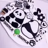 Vista Trasera de un Panda Gigante, Dijes para Zapatos, Accesorios Decorativos para Zapatos, Dijes para Zuecos, Funda de Teléfono DIY de Resina de PVC, Decoraciones para Botellas de Agua