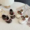 Zapatos de Cuero para Niñas Estilo Nuevo de Primavera Zapatos de Princesa para Niños Zapatos Planos para Bebés Niñas Zapatos para Mujer de Suela Suave con Faldas Zapatos Blancos Pequeños
