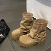 Botas plataforma versáteis de salto grosso estilo retrô para mulheres, novo modelo outono 2026, adequadas para combinar com saias, botas curtas que aumentam a altura e afinam.