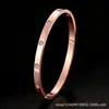 Pulseras de Acero Inoxidable Incrustadas con Diamantes de Alta Gama Europeas y Americanas Transfronterizas, Exquisitas Pulseras de Acero de Titanio Incrustadas con Diamantes Europeas y Americanas para Mujeres
