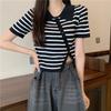 Camiseta de punto de manga corta con cuello polo a rayas para mujer, nueva de verano, diseño de hombro único, top corto irregular de nicho