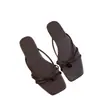 Chanclas de dedo de playa para mujer, sandalias planas, calzado de exterior para mujer, moda de verano 2026, negro