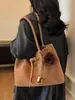 Bolsa de Axila Versátil Vintage para Mulheres 2025 Nova Moda Casual para o Dia a Dia Bolsa Tote Grande Capacidade Bolsa de Ombro