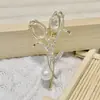 Broche de accesorios de traje de alta gama, hebilla de toalla de seda para niña, ramillete de aleación, broche de tulipán con diamantes de imitación a juego.