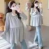 Otoño 2026 Ropa de Maternidad Dulce Cuello en V Patchwork Manga Larga Babydoll Nueva Estilo Coreano Holgado Cubre Vientre Top de Maternidad