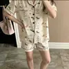 Atacado transfronteiriço de novos pijamas de algodão nuvem para mulheres, populares no verão, conjunto fofo de roupas caseiras com shorts de manga curta e desenhos animados