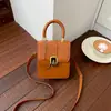 Bolso de mano retro de moda nuevo para principios de otoño de 2026, bolso de hombro versátil, bolso cruzado, bolso de mujer de alta gama al por mayor