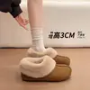 Sapatos estilo Birkenstock femininos com aumento de altura oculto e solas grossas, forro de pelúcia, novos sapatos de neve slip-on de cano baixo 2026 de inverno, sapatos de pele, sapatos de algodão