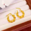 Brincos de Trançado Torcido Escovado Moda de Luxo Leve Nicho Estilo Novo Feminino, Cobre Banhado a Ouro, Cor Duradoura, Brincos Lua Dourado Fosco para Mulheres
