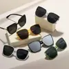 Gafas de sol de mariposa de alta moda, para mujer, protección UV, estilo urbano, para viajar, vacaciones, aptas para fotos, montura grande, adelgazantes