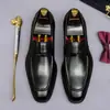 [Preventa, no disponible] Zapatos de cuero casuales y modernos para hombre de nuevo estilo, estilo coreano y británico, adecuados para uso de negocios y formal, hechos de cuero genuino
