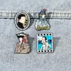 Insignia Metálica Conmemorativa Leslie Cheung Pin Broche "Adiós a mi concubina" Decoración para Bolso Mercancía de Celebridad