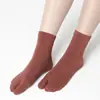 Calcetines de Dos Dedos para Mujer, Calcetas Japonesas Geta, Calcetines de Algodón con Dedos Separados para Otoño e Invierno, Calcetines de Dos Dedos Unisex de Color Sólido, Calcetines a Media Pantorrilla
