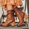 Comércio Exterior Fornecimento Transfronteiriço Salto Alto Salto Grosso Tira Retro Zíper Lateral Sapatos Femininos Botas Curtas Tamanho Grande Tira de Fivela Botas Curtas Decorativas