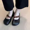 Zapatos Mary Jane Versátiles Franceses para Mujer 2026 Otoño Nuevos Retro Botón Tacón Grueso Moda Correa Única Boca Baja Planos