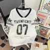 Camiseta Esportiva de Malha Retrô Americana com Decote em V e Manga Curta para Homens e Mulheres, Top Jersey Solto de Marca da Moda de Verão