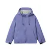 Chaqueta softshell súper elegante de estilo americano, un conjunto de escalada al aire libre con capucha para parejas, a prueba de viento y forrado de polar, corte holgado, disponible para hombres y mujeres.