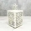 Lâmpada de Vento Dourada em Ferro Popular do Oriente Médio Transfronteiriça Lanterna Portátil Marroquina Luz Decorativa LED Vazada para Atmosfera Doméstica