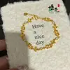 Tienda de Oro Mismo Estilo Arena Dorada Exquisito Punto Flor de Diamante Pulsera Cobre Chapado en Oro Nicho Lujo Ligero Alta Gama Regalo Pulsera Pulsera