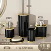 Set de Lujo Ligero Personalizado con Borde Dorado y Textura de Madera para Hotel, Tamaño de Viaje, Juego de Cinco Piezas para Baño, Set de Almacenamiento para Lavabo del Hogar Nórdico