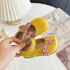 Zapatos de gamuza amarilla estilo coreano para niñas 2026 modelo nuevo primavera y otoño zapatos de princesa estilo Mary Jane ballet para niños pequeños
