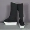 Drama de base para estudiantes pequeños zapatos de estudiante oficial amarillo ciruela botas zapatos botas Ópera de Pekín Ópera Yue botas de ópera ciruela amarilla ópera canto alto ópera drama zapatos ópera