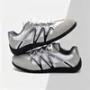 Nuevos Zapatos de Entrenamiento Alemanes Otoño 2026, Modernos y Versátiles, Zapatos de Carrera de Moda, Suela Plana, Ligeros, Adecuados para Conducir, Deportes y Ocio