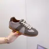 Zapatillas de entrenamiento retro alemanas para mujer con aumento de altura interior, nuevo estilo otoño 2026, zapatillas casuales cómodas y versátiles