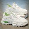 Sapatos Masculinos 2025 Novo Verão Malha Respirável Corrida Esportes Brancos Tendência Sapatos Adolescentes Sola Grossa Aumento Sapatos de Pai