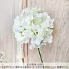 Ramo falso de simulación de color blanco terminado con flores de seda artificial para boda, fila de flores de plástico, arreglo de boda de alta calidad