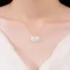 Nuevo Collar de Jade Natural Hetian Estilo Chino para Mujer, Cadena para Clavícula Colgante Lingote de Buena Suerte en Plata S925 Estilo Chino como Regalo para Novia