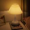 Lámpara de Mesa Retro Estilo Nórdico Lámpara de Noche para Dormitorio Lámpara de Escritorio para Dormitorio Luz de Noche Luz Lujo Lámpara de Mesa Estilo Americano Lámpara Estilo Crema
