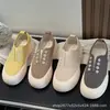 Tênis de Lona com Solado Grosso da Moda para Mulheres 2026 Verão Novo Slip-On Sapatos Preguiçosos Retro Finos Versáteis Tênis Casuais