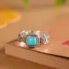 Anillo Cuadrado de Plata S925 Vintage con Incrustaciones de Turquesa Personalidad Moda Versátil Nicho Anillo Ajustable
